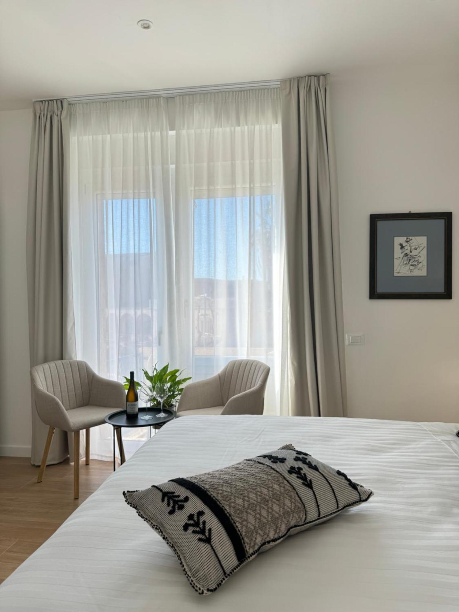 Feel Boutique Rooms Oristano Dış mekan fotoğraf