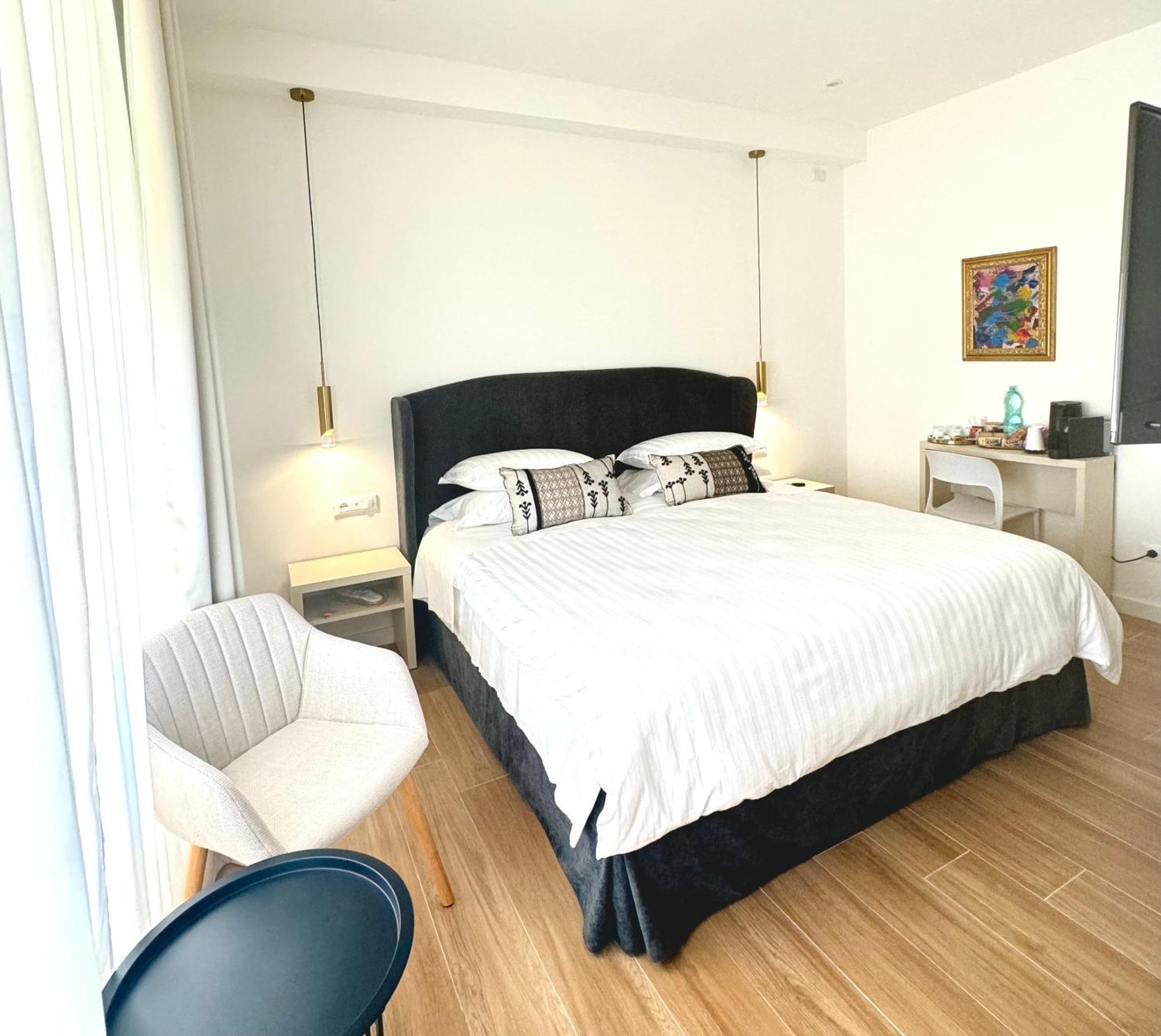 Feel Boutique Rooms Oristano Dış mekan fotoğraf