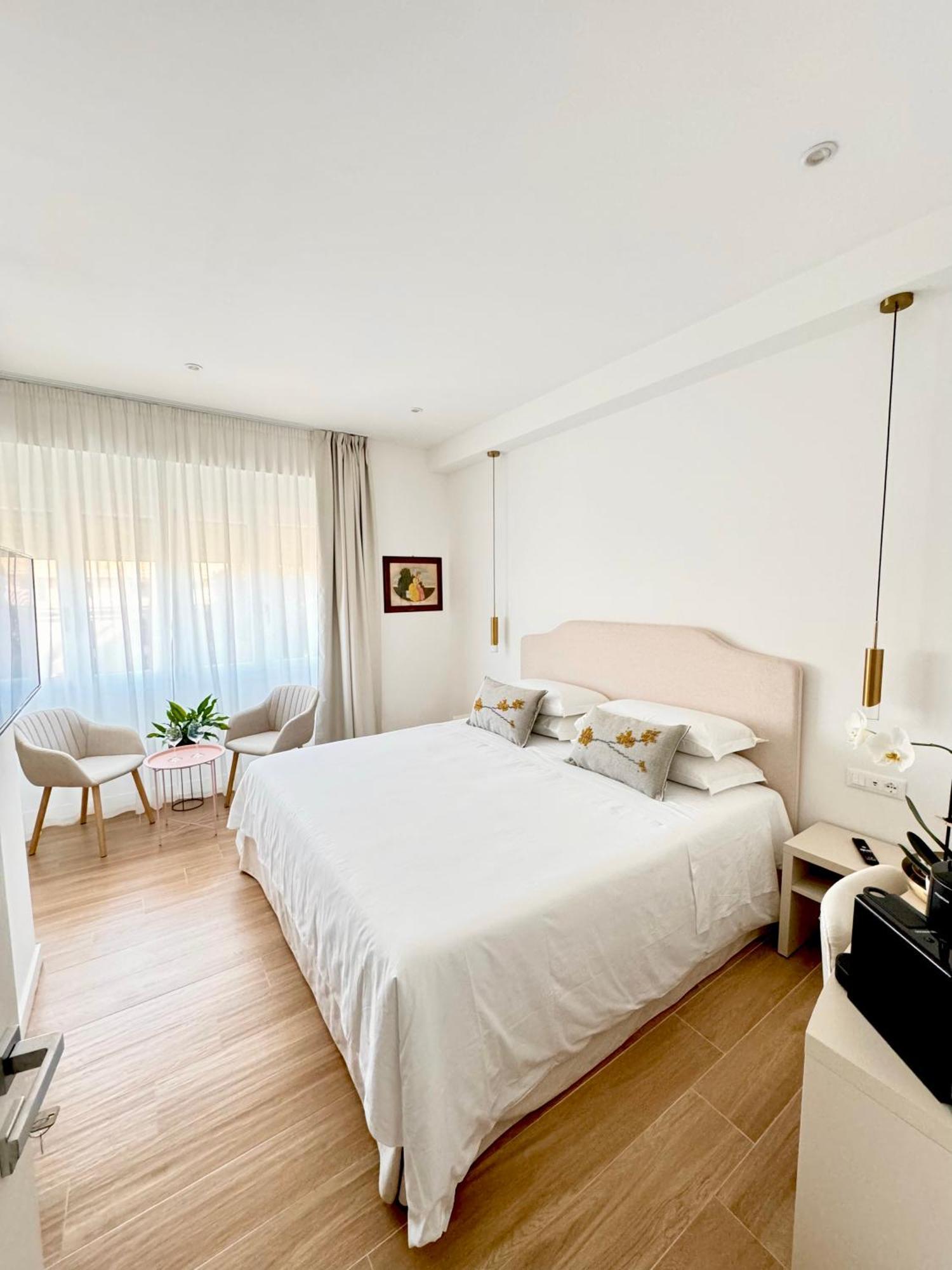 Feel Boutique Rooms Oristano Dış mekan fotoğraf